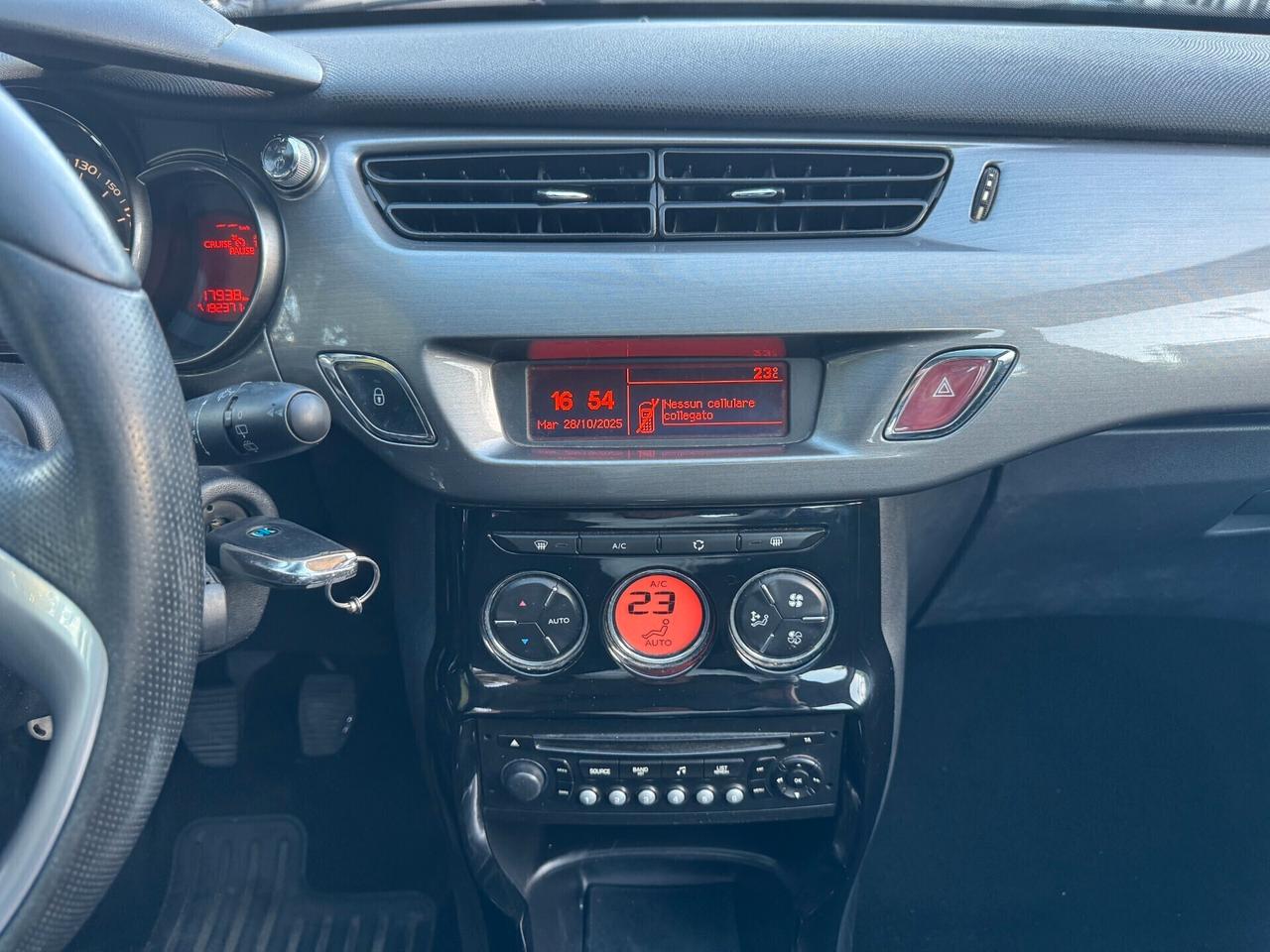 Citroen C3 1.4 HDi 70 Exclusive 2012 TETTO