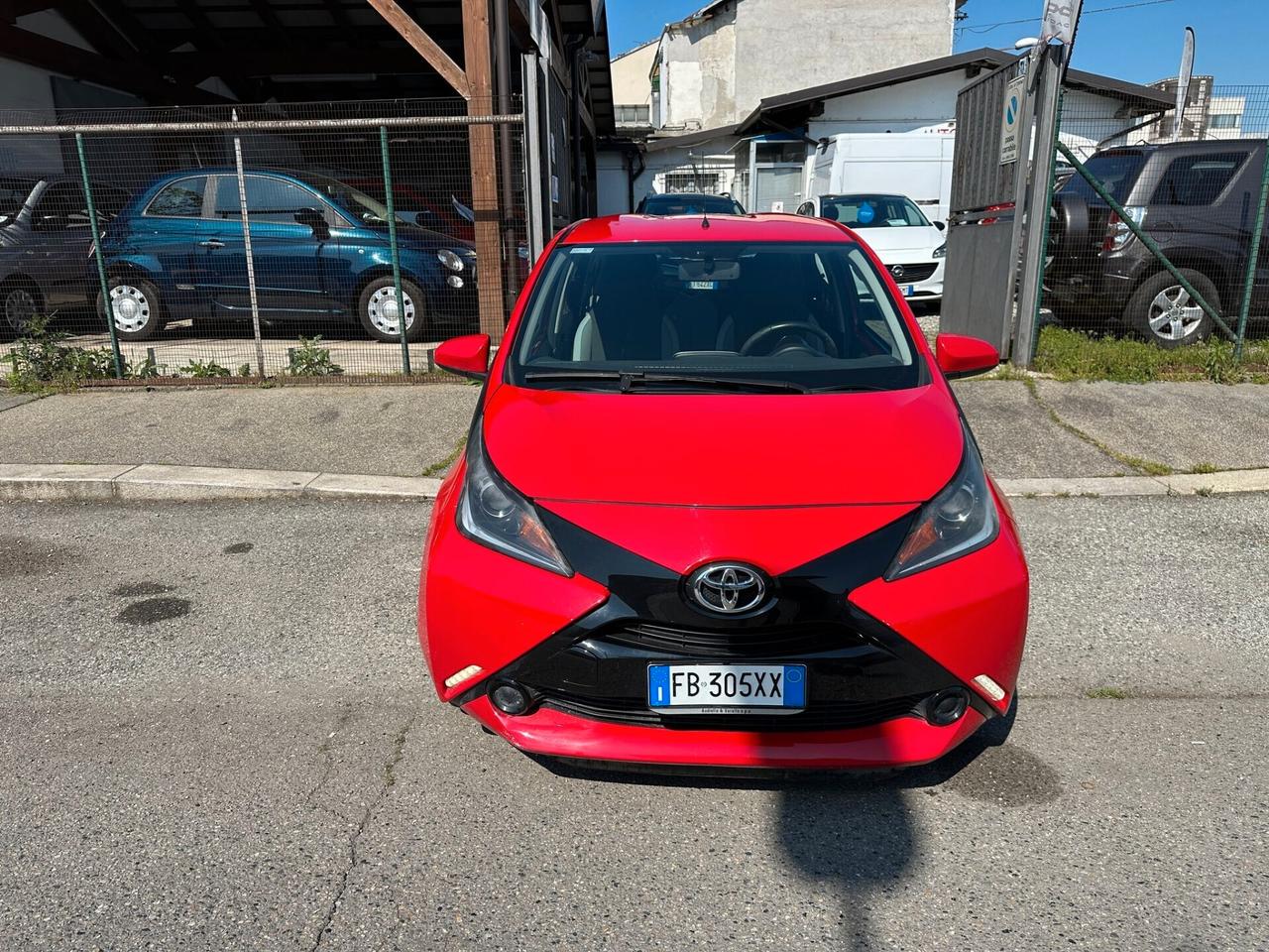 Toyota Aygo 1.0 VVT-i 69 CV 5 porte x-clusiv