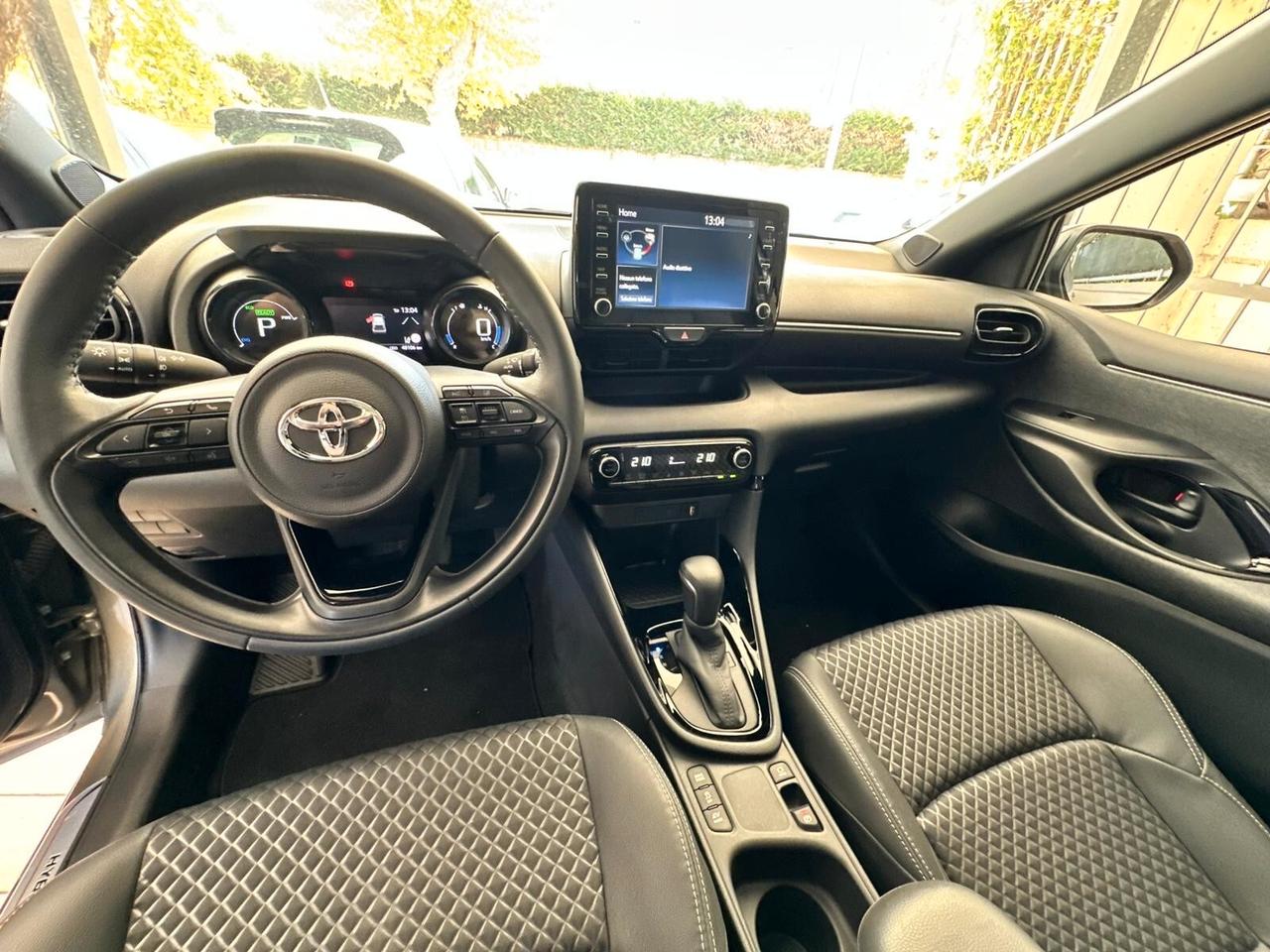 Toyota Yaris 1.5 Hybrid 5 porte Lounge
