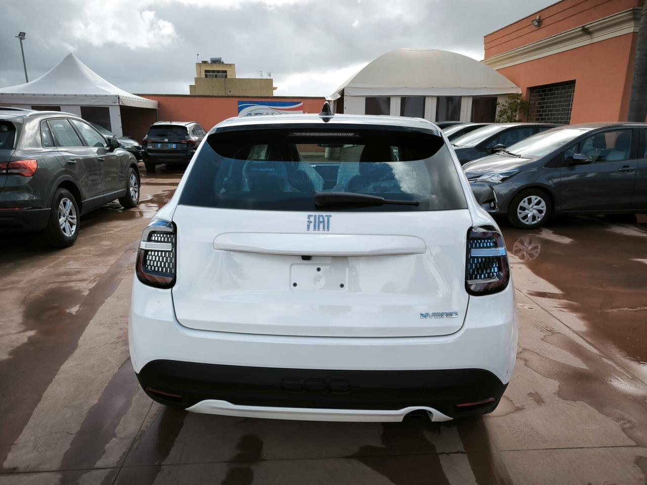 Fiat 600 Hybrid 110 CV DCT MHEV Serie Speciale Icon