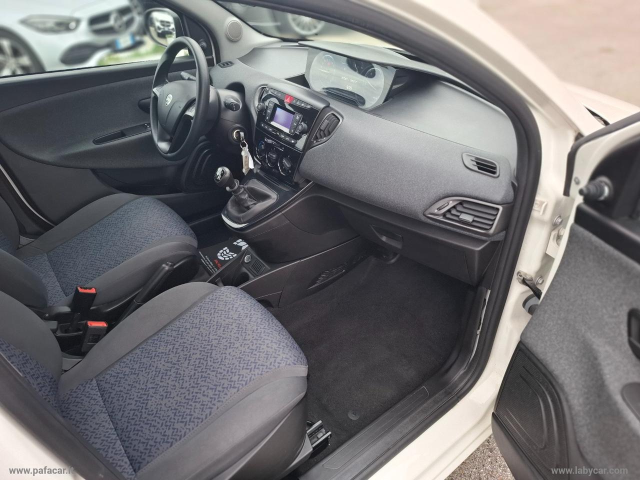LANCIA Ypsilon 1.0 FireFly 5p.S&S Hybrid Silver