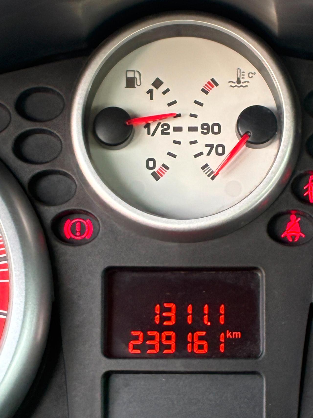 Peugeot 207 1.4 HDi 70CV FAP 5p. X Line