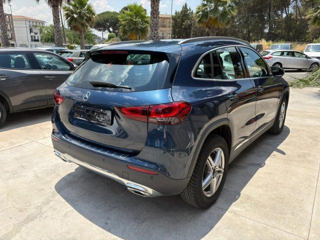 MERCEDES-BENZ GLA 200 d Automatic
