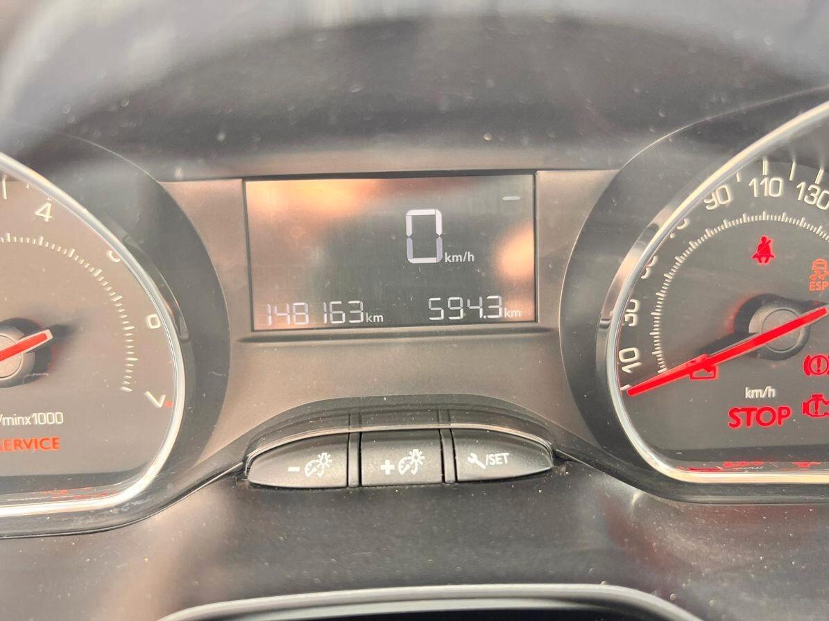 Peugeot 208 1.2 e-VTi 82 CV Stop&Start ETG5 5 porte Active