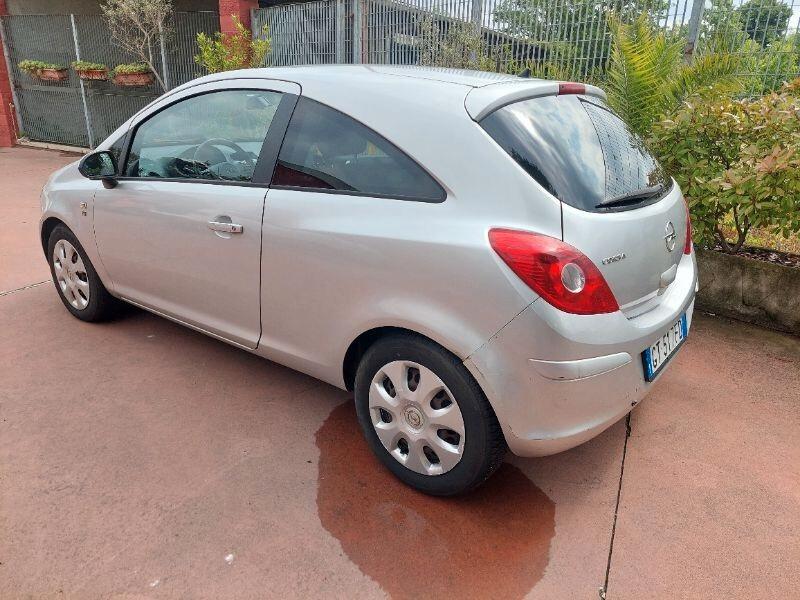 Opel Corsa 1.2 80CV 3 porte GPL-TECH Edition gomme nuove e frizione