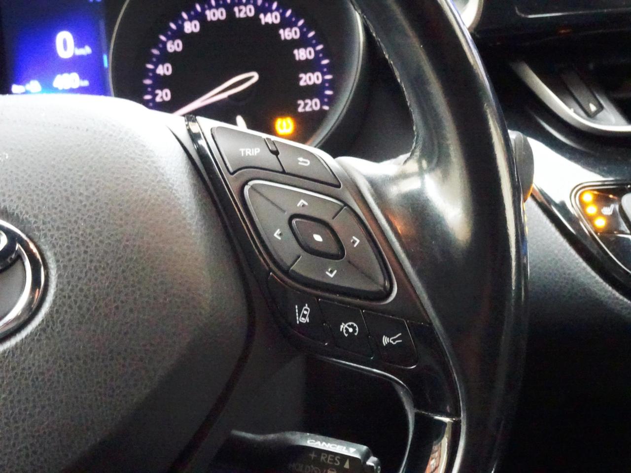 Toyota C-HR 1.8 Hybrid E-CVT Business