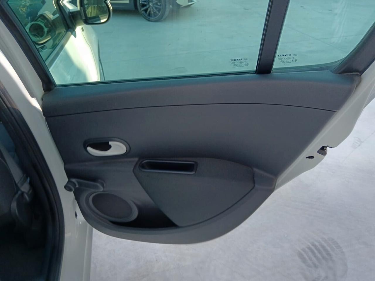 Clio 1.2 16V "OTTIME CONDIZIONI"