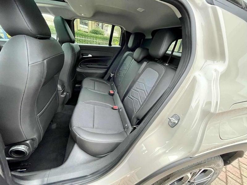 Jeep Avenger 1.2 Turbo 110 CV MHEV Summit - KM0