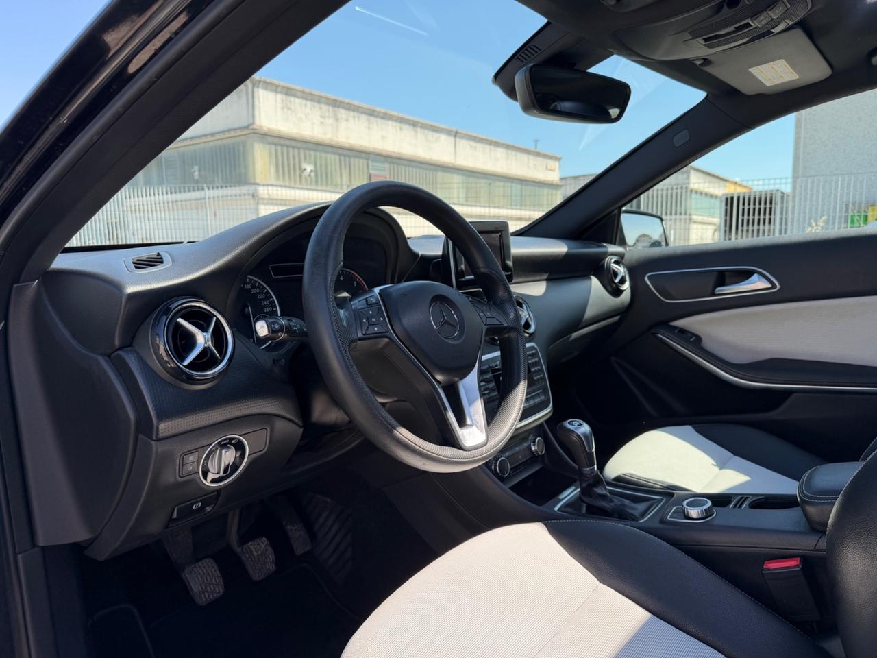 Mercedes-benz A 180 CDI Premium 12M GARANZIA