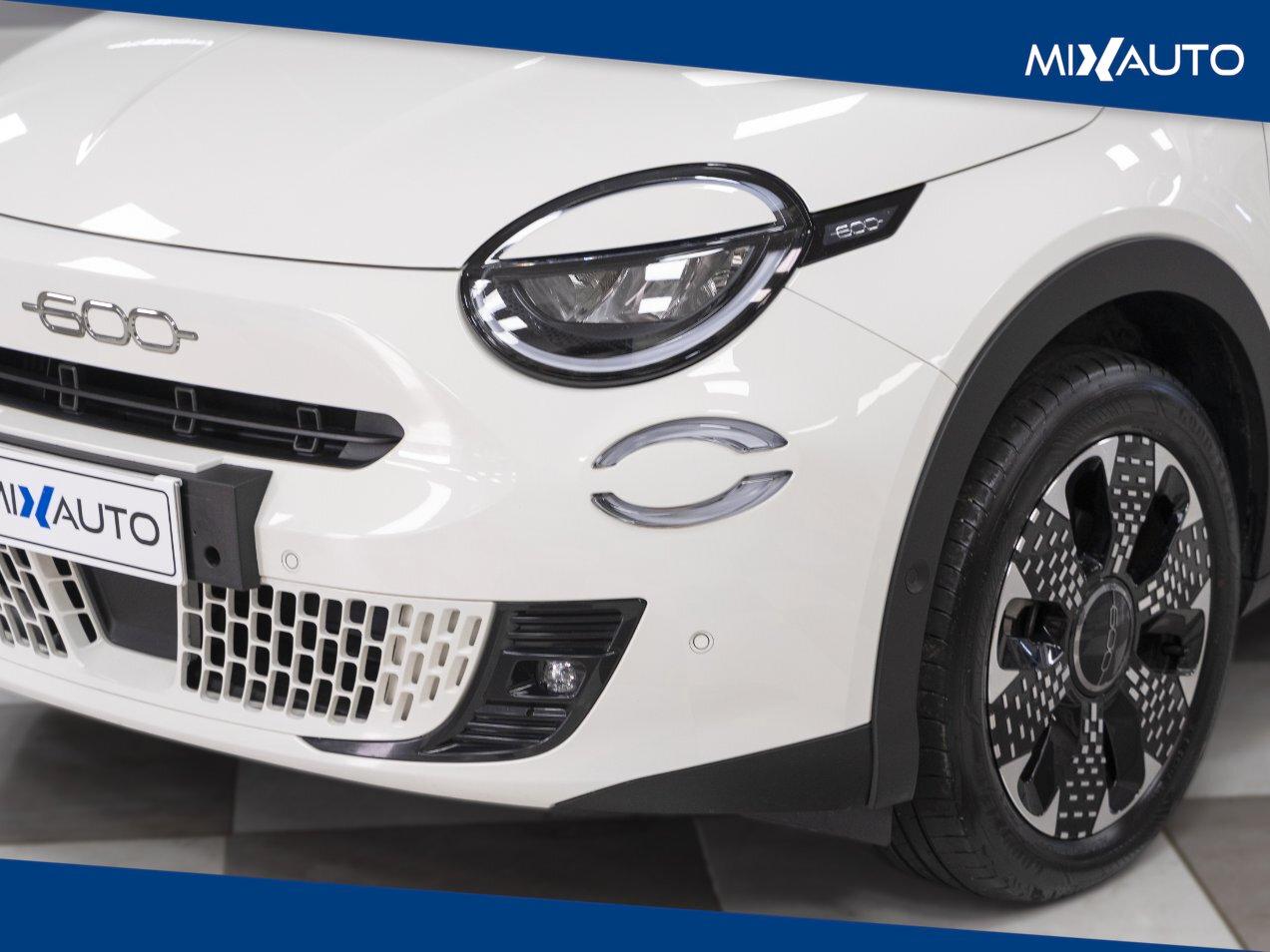 Fiat 600 1.2 Hybrid La Prima 110CV Auto