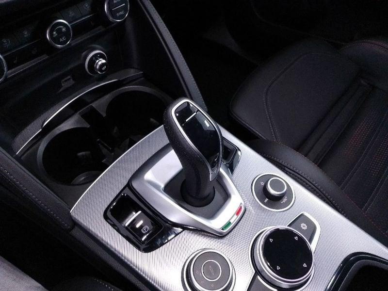Alfa Romeo Stelvio 2.2 t Tributo Italiano Q4 210cv auto