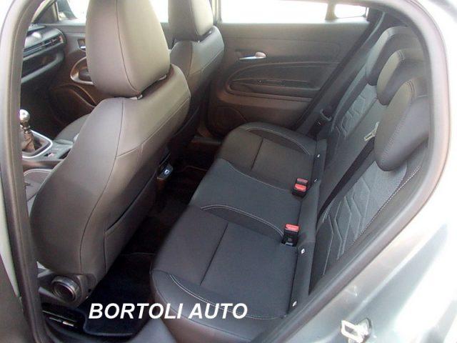 JEEP Avenger 1.2 16.000 KM TURBO ALTITUDE