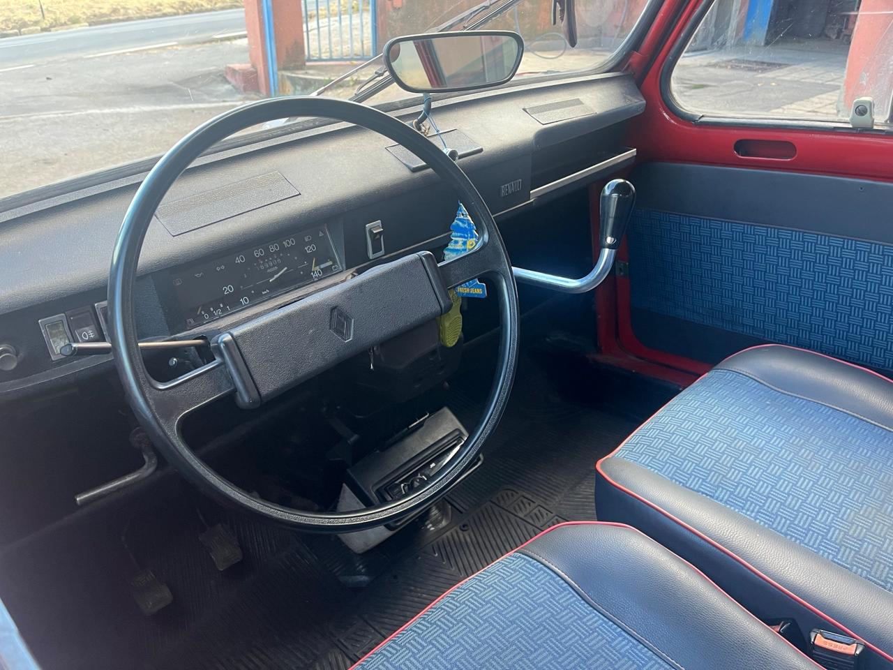 Renault R 4 R4