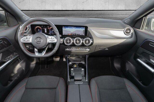 MERCEDES-BENZ GLA 180 d Automatic Premium