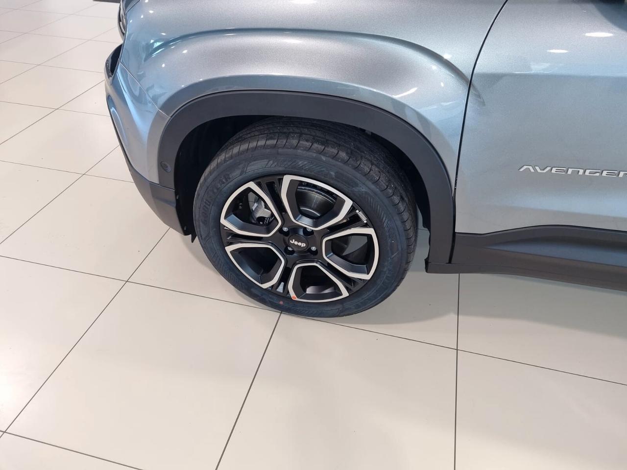 Jeep Avenger 1.2 Turbo 100 CV MHEV Summit