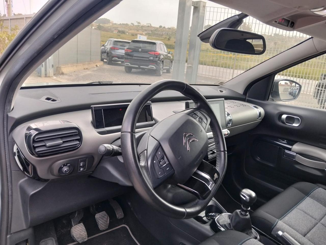 Citroen C4 Cactus BlueHDi 100 S&S Shine Pack
