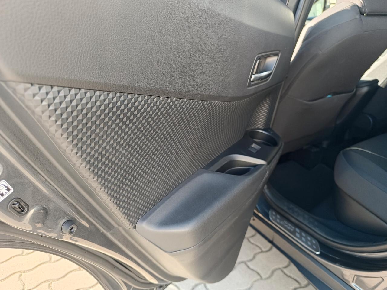 Toyota C-HR 2.0 Hybrid E-CVT Trend