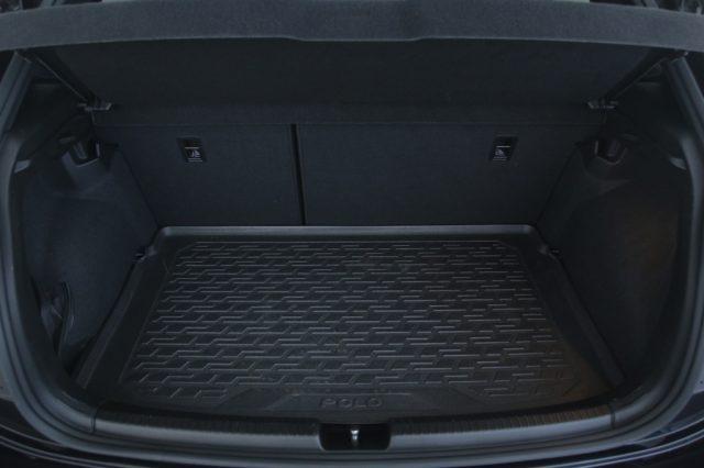 VOLKSWAGEN Polo 1.0 TSI R-Line Cerchi 17''/Retrocamera/Climatronic