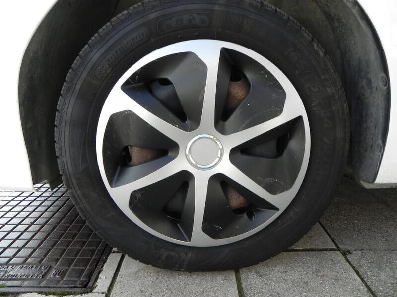 Toyota Aygo Connect 1.0 VVT-i 72CV 5 porte x-business light