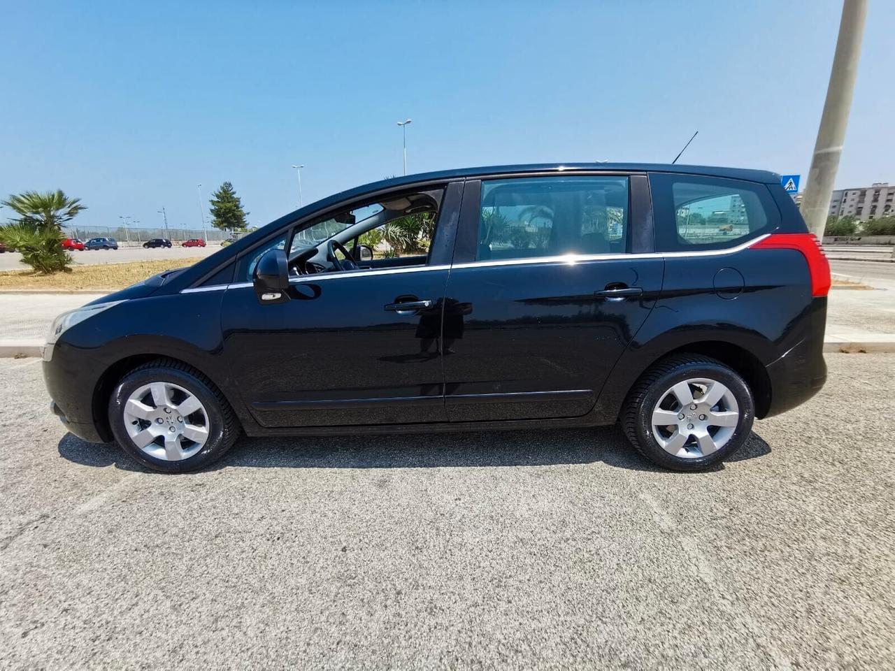 Peugeot 5008 2.0 HDi 150CV Active 2013