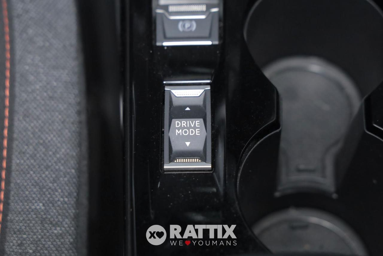 Peugeot e-2008 motore elettrico 100kW Active Pack