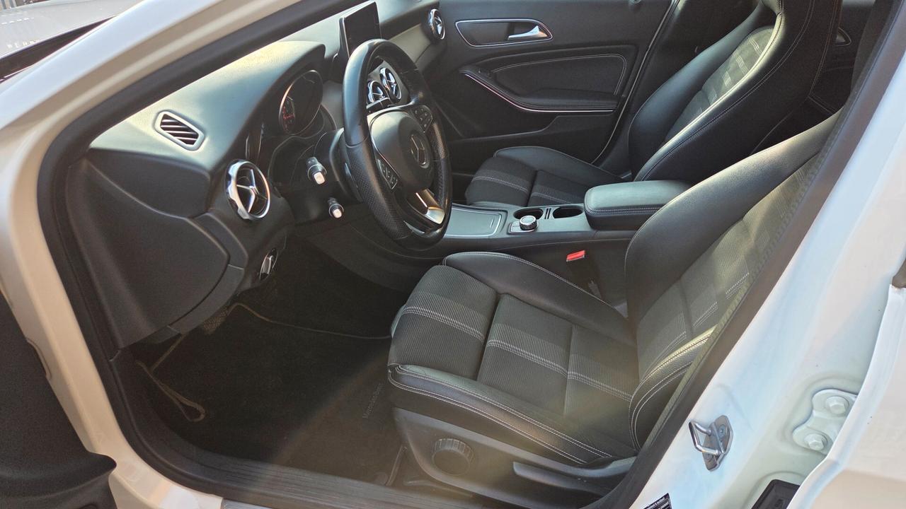 Mercedes-benz GLA 180 Premium unico proprietario