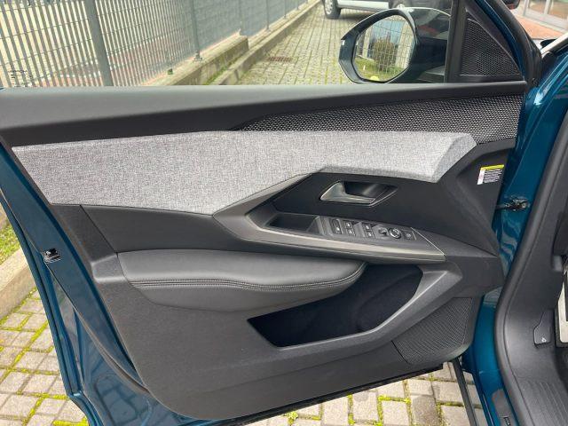 PEUGEOT 5008 Hybrid 1.2 145 e-DCS6 GT km0