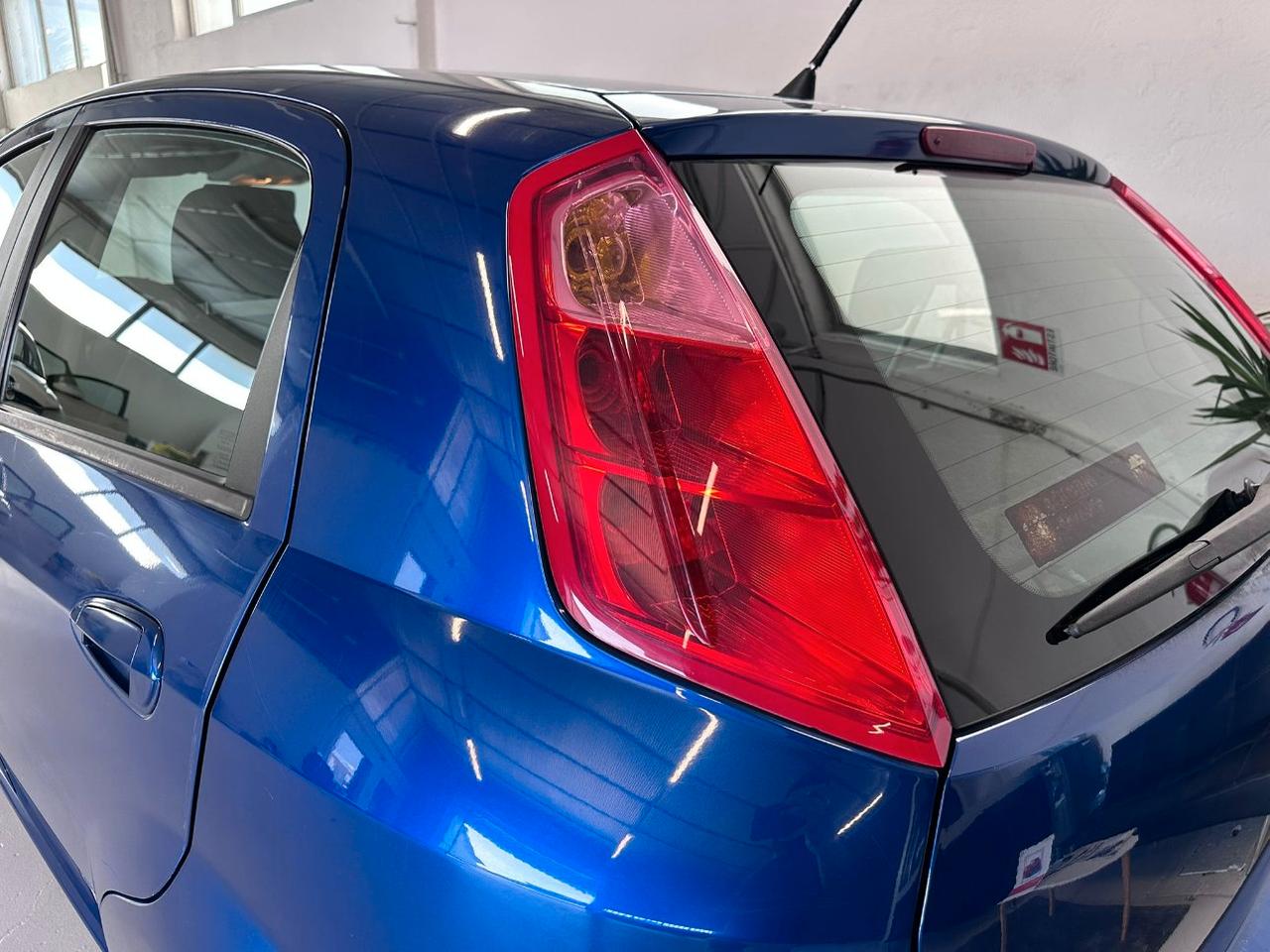 Fiat Grande Punto 5 Porte Grande Punto 5p 1.2 Active c/clima 65cv