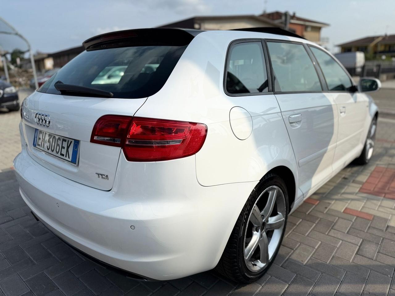 Audi A3 SPB. 2.0 TDI F.AP. S tronic S-LINE 140CV TETTO APRIBILE