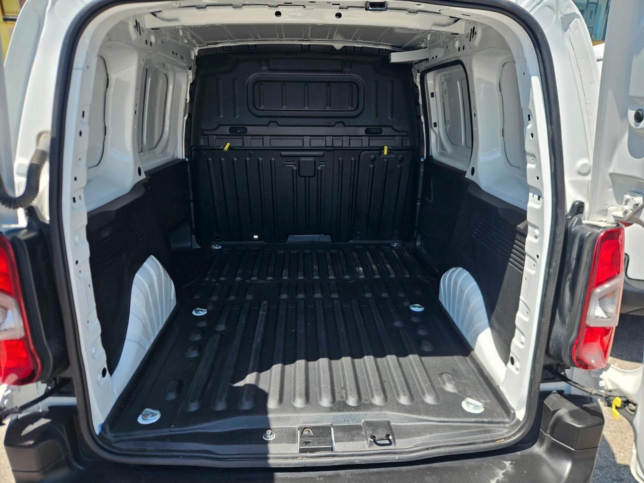 Opel Combo Cargo 3posti 1.5 Diesel 130CV S&S PC 1000kg Edition