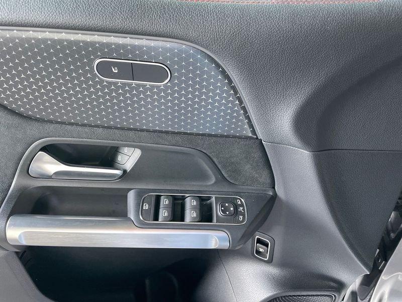 Mercedes-Benz EQB EQB 300 4Matic AMG Line Advanced Plus