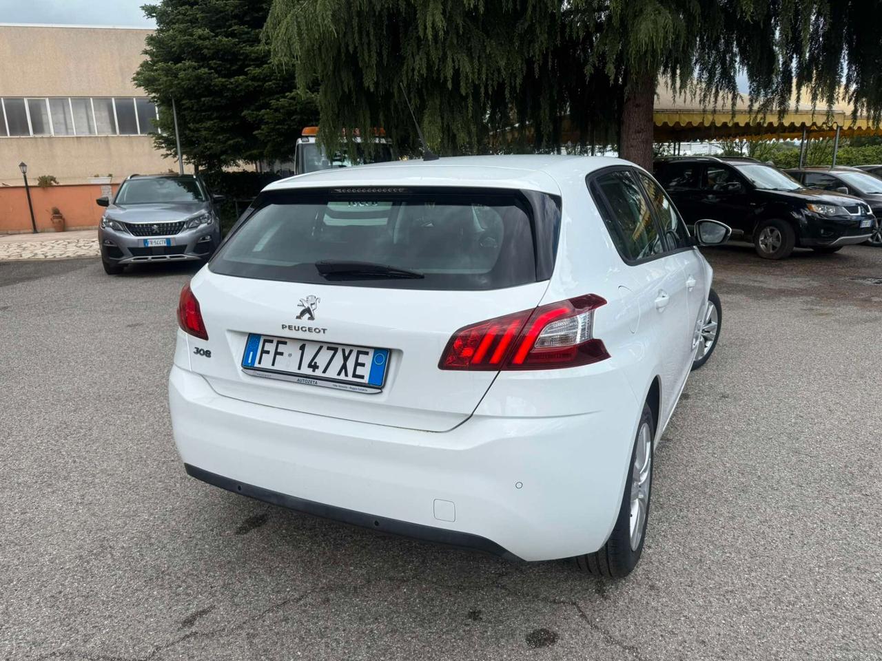 Peugeot 308 BlueHDi 1.6 HDI 120 S&S Allure BERLINA-2016