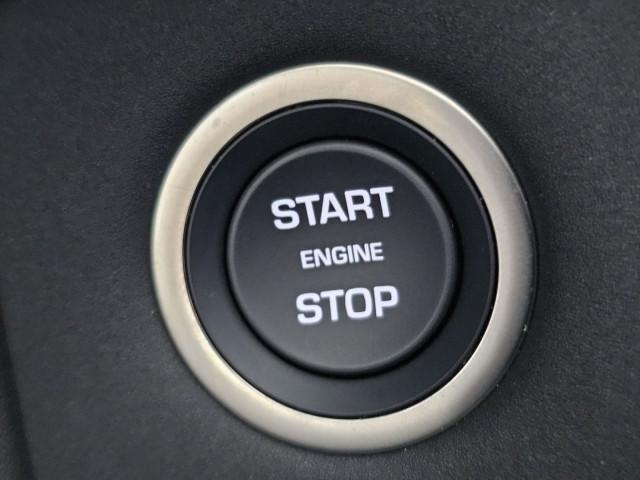 Land Rover Range Rover Velar Dynamic SE Tetto C.21 Navi ACC BlackPack