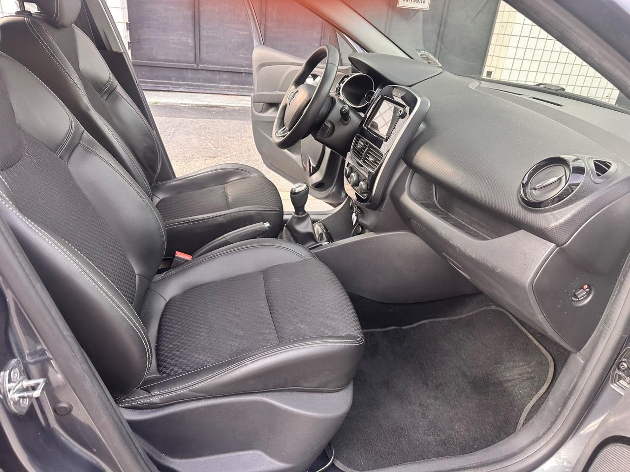 Renault Clio Sporter TCe 12V 75 CV Moschino Intens - euro 6