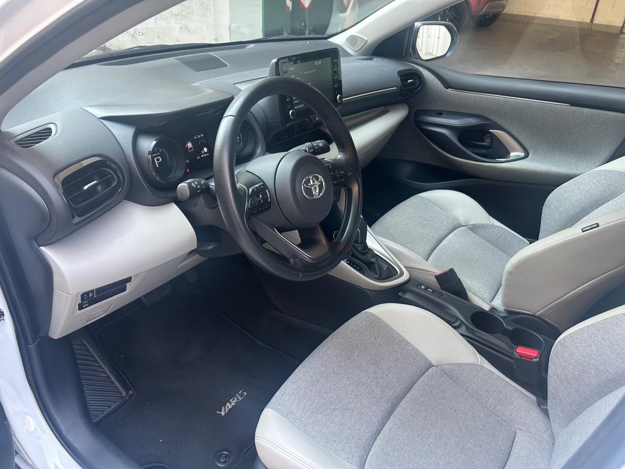 Toyota Yaris 1.5 Hybrid 5 porte GR LINE