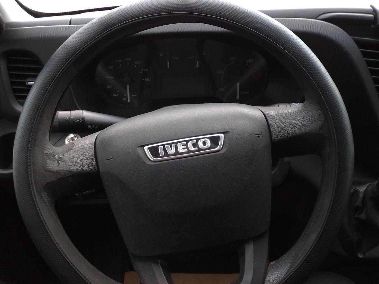 Iveco Daily 35c15 2.3hpt Centinato - 2015