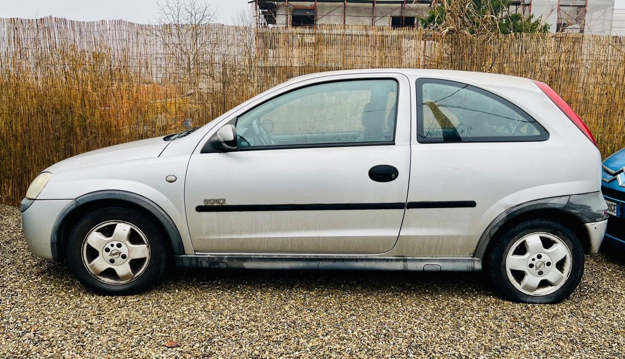 Opel Corsa 1.2i 16V cat 3 porte Elegance