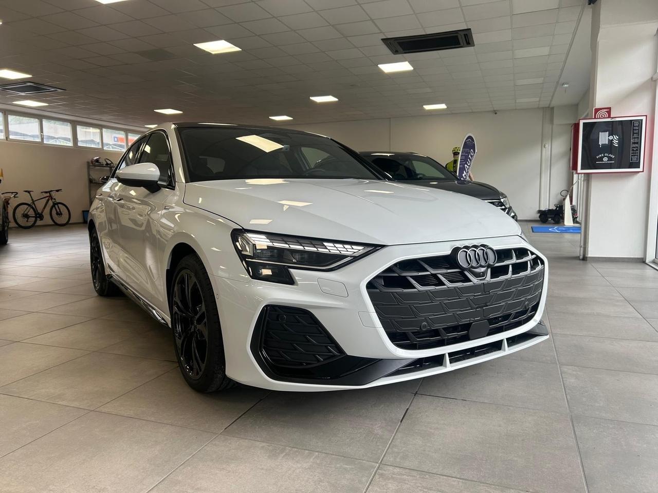 Audi A3 35 TFSI 110 kW S-tronic S-line edition