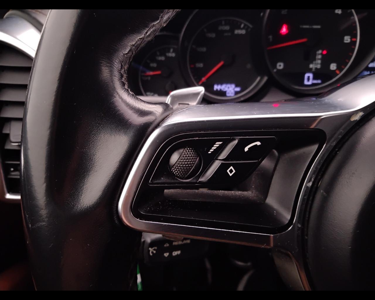 PORSCHE Cayenne II 2015 - Cayenne 3.0 tiptronic