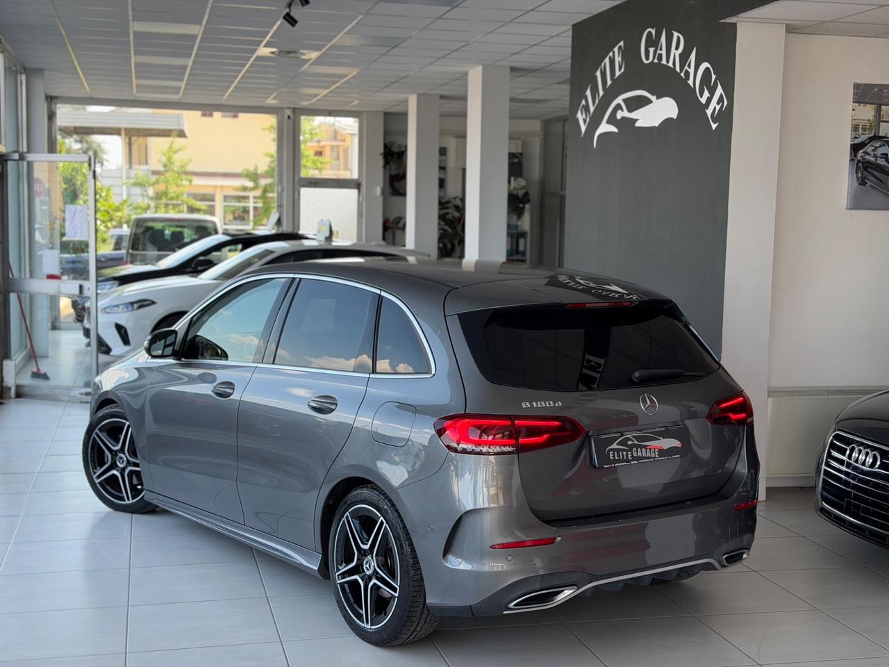 Mercedes-benz B 180 d Automatic Premium AMG FULL