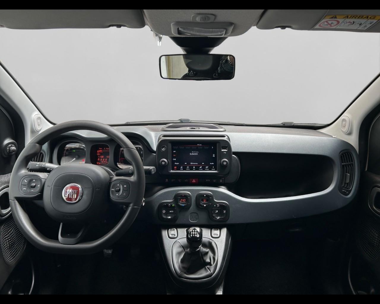 FIAT Panda III 2021 Cross - Panda 1.0 firefly hybrid Cross s&s 70cv 5p.ti