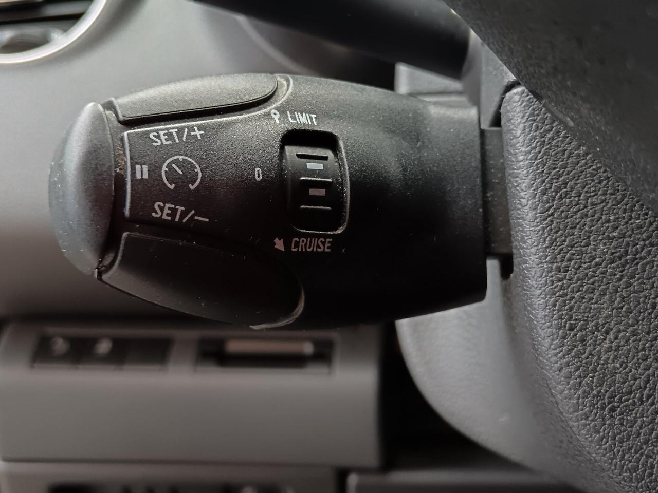 Peugeot 3008 1.6 HDi 115CV BUSINESS - 2014