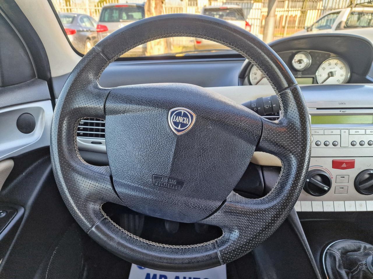 Lancia Ypsilon 1.2 3P BI-COLOR(X NEOPATENTATI)