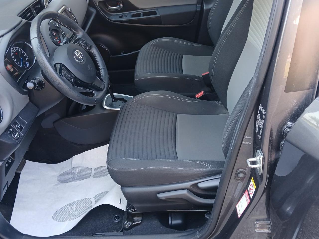 Toyota Yaris 5 Porte Yaris 5p 1.5h Business