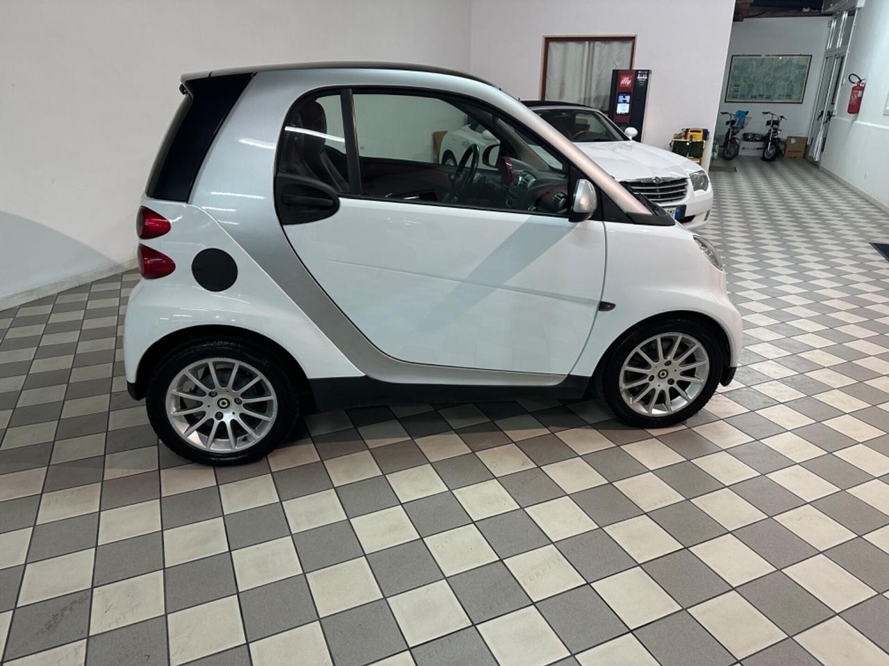 Smart ForTwo 1000 52 kW coupé passion