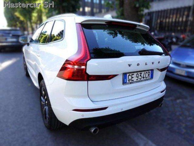 VOLVO XC60 XC60 2.0 b4 Momentum - Business awd auto-GE934CR