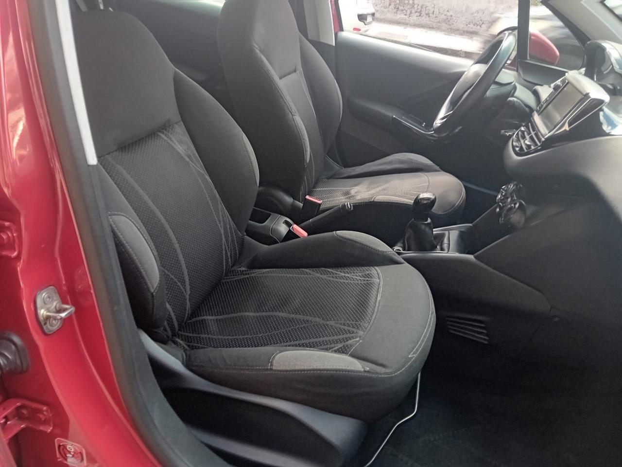 Peugeot 208 1.4 HDi 68 CV 5 porte Active