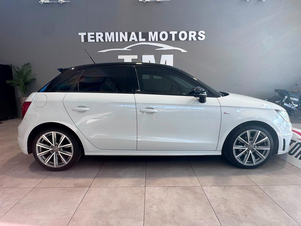 Audi A1 SPB 1.6 TDI Admired 90cv S-LINE