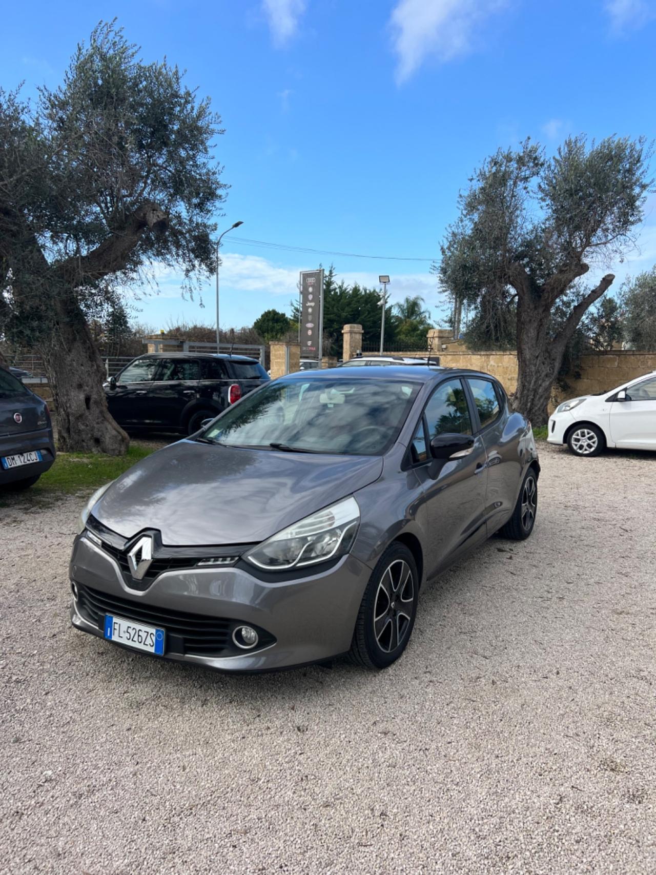 Renault Clio 1.2 75CV GPL 5 porte Live xfetta in tutto!!