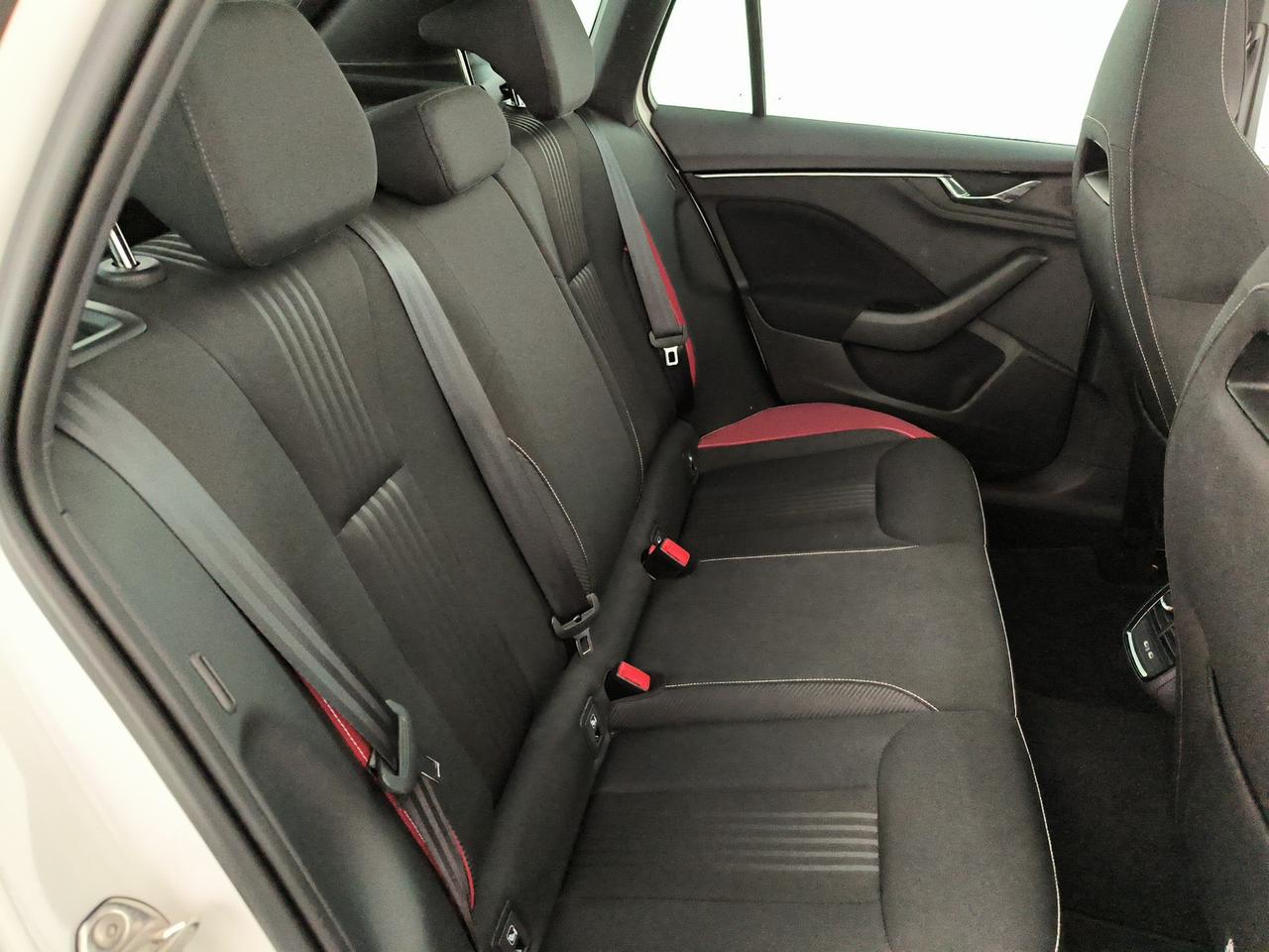 Skoda Kamiq 1.0 tsi monte carlo 110cv